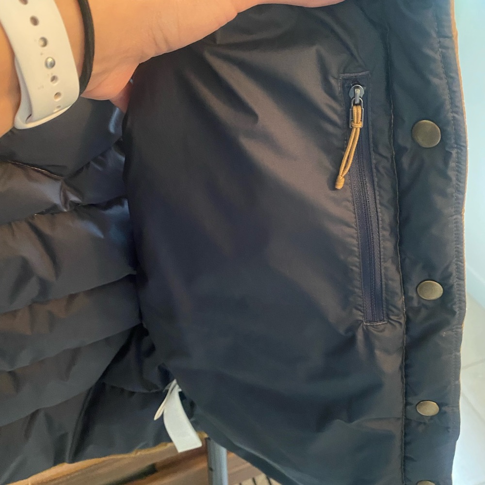 Patagonia Bivy Navy and Tan Hooded Puffer Down Vest - Picture 6 of 12